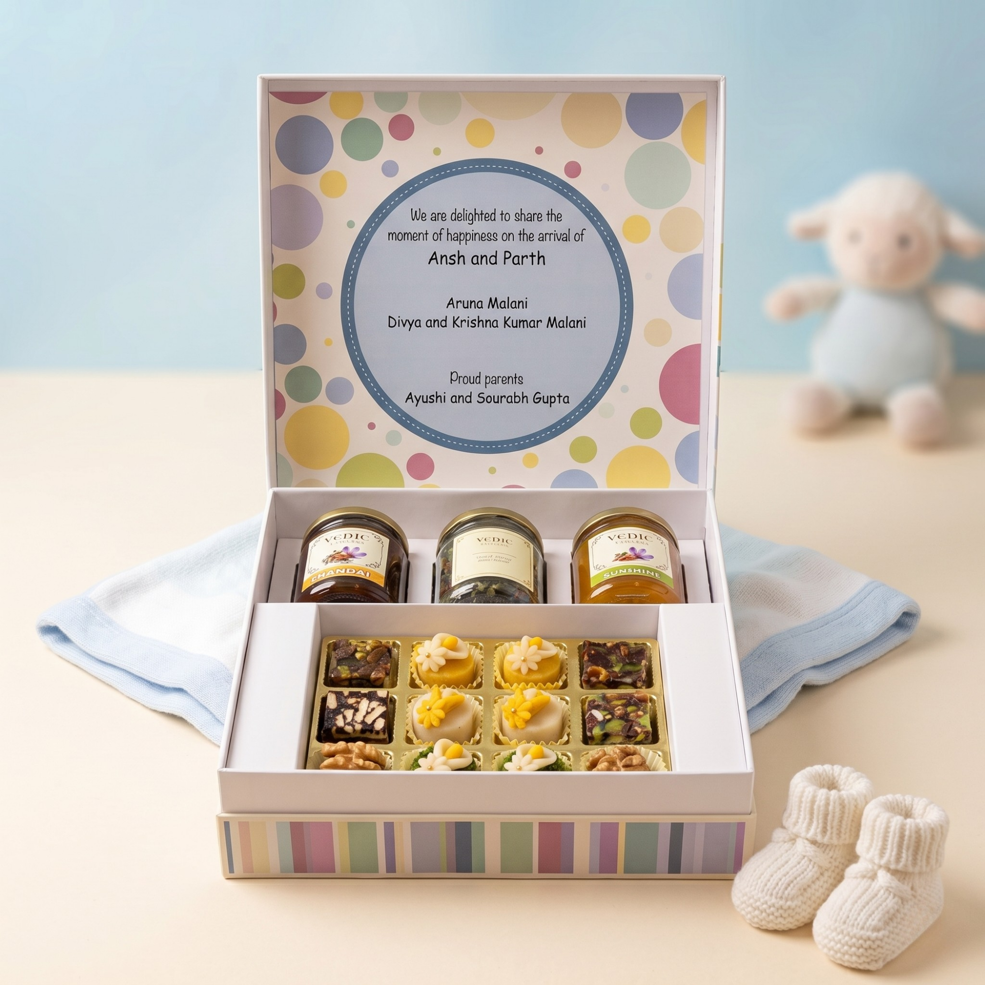 Baby Twins Gift Box with 3 Jar + 15 Pcs Sweet Gift Pack