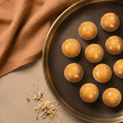 Besan laddoo by Vedic Spoons