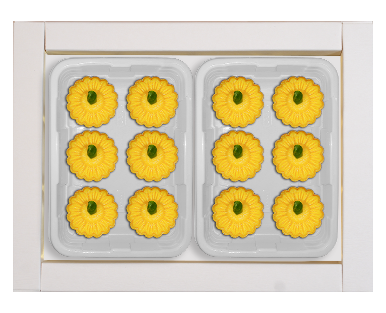 Mamra Badam Sheera with Sweets - Gift Pack