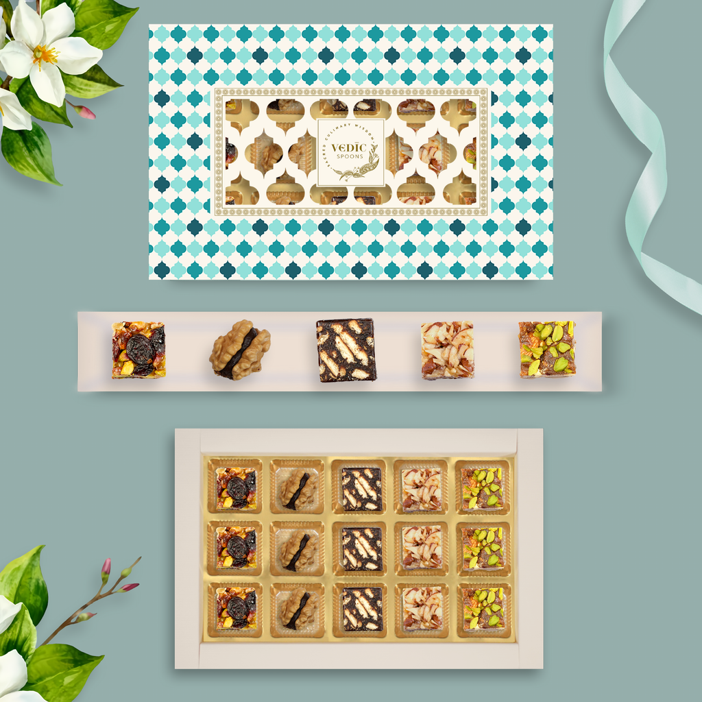 15 Pc Box Pistachi Cranberry + Walnut date Coco + Date Coffee Cookiee + Roated Almond + Date Dryfruit