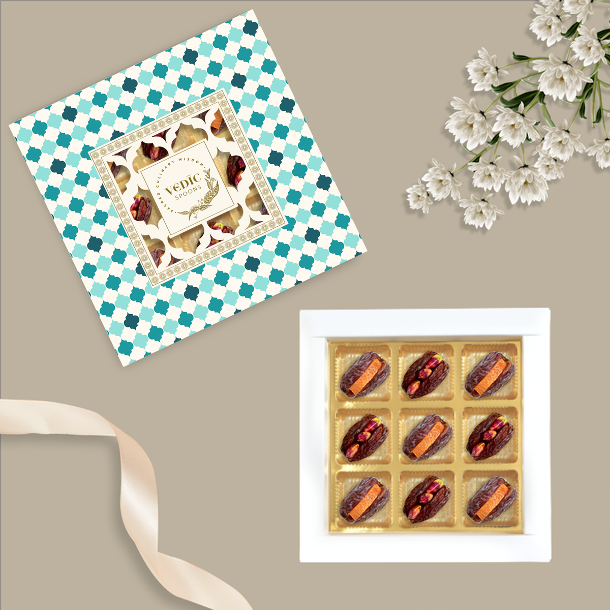 9 pc Box Mejdool with Pistachio +Mejdool with Candid Orange