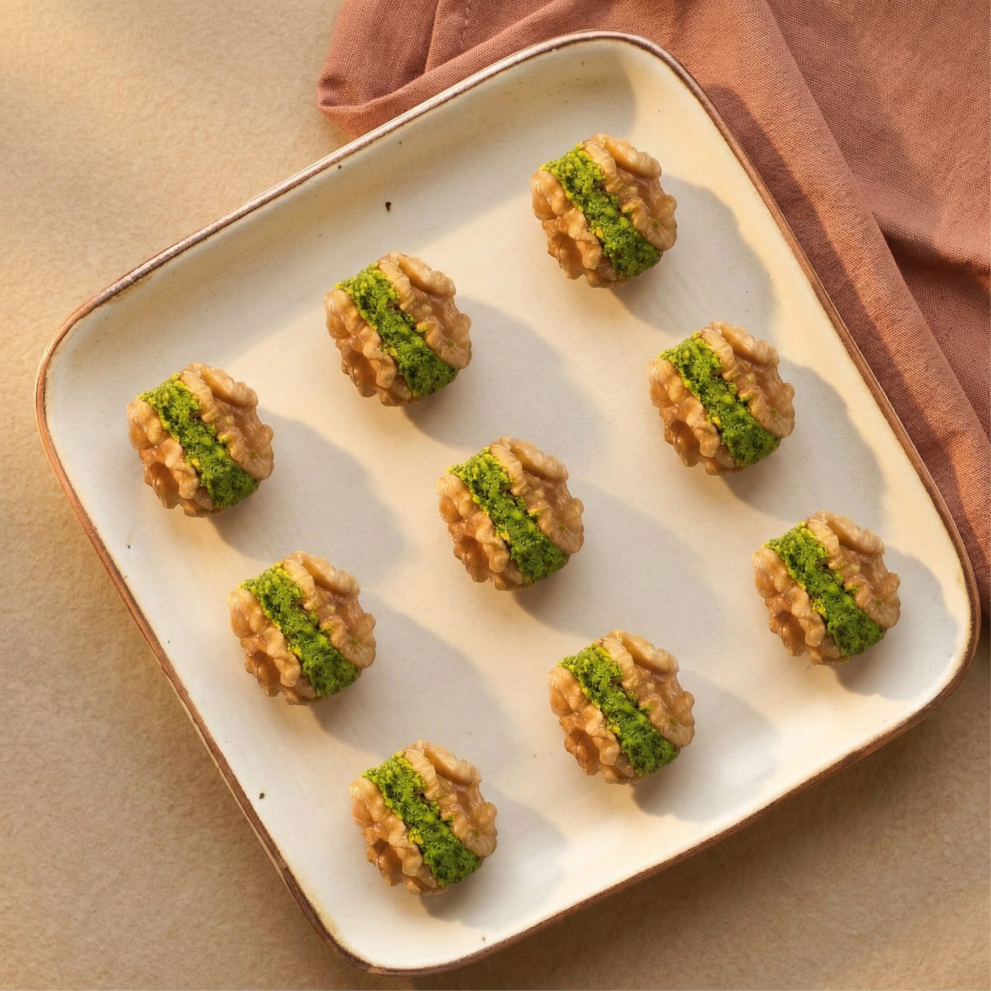 Walnut Anjeer with Pishori Pista